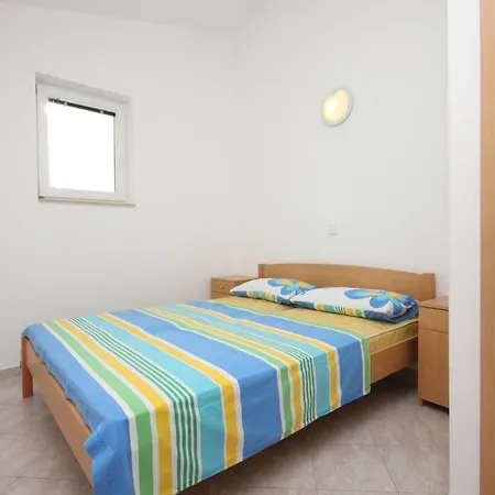 Duce 7532b Apartment